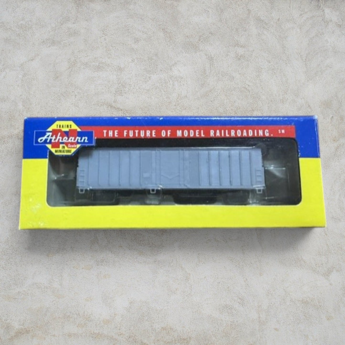 Athearn N Scale Undecorated NA.C.C. 50' Box Car w/ Superior Door – Item #10650 – New in Box
