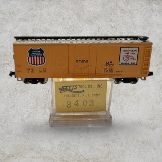 Atlas N Scale Union Pacific 50' Mechanical Reefer – Automated Railway Car #3403 – Road No. UP 160207