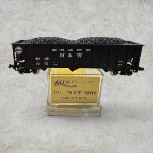 Atlas N Scale Norfolk & Western 90-Ton Open Hopper with Coal Load – Road No. N&W 12987 – Item #3264