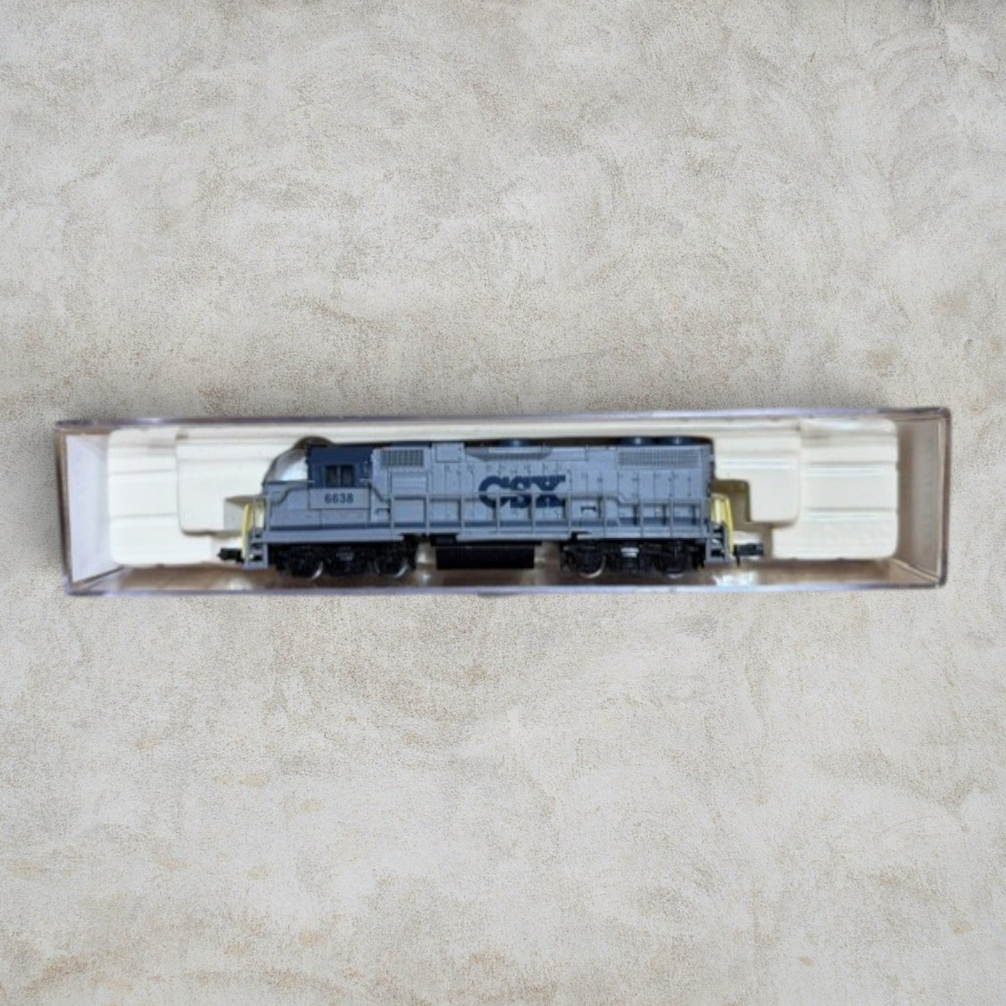 #1270 Life Like N Scale CSX EMD GP40-2 Diesel Locomotive #6638 – DC – Ready to Run