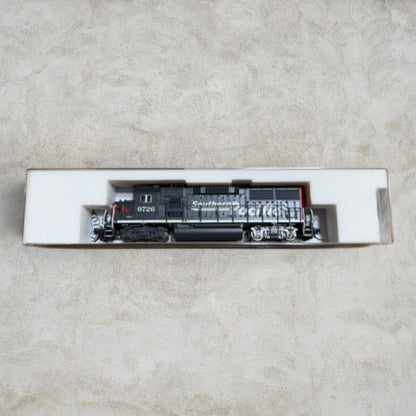 #1273 Fox Valley Models N Scale EMD GP60 Southern Pacific "Speed Lettering" #9726 – DCC Equipped – FVM 70951