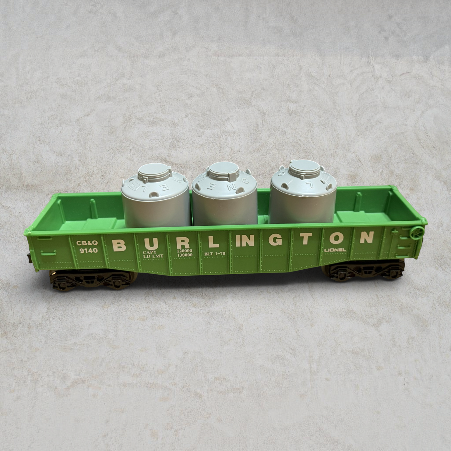#1286 Lionel 6-9140 Burlington Gondola with Tank Load – O & O27 Gauge Rolling Stock w/ Original Box