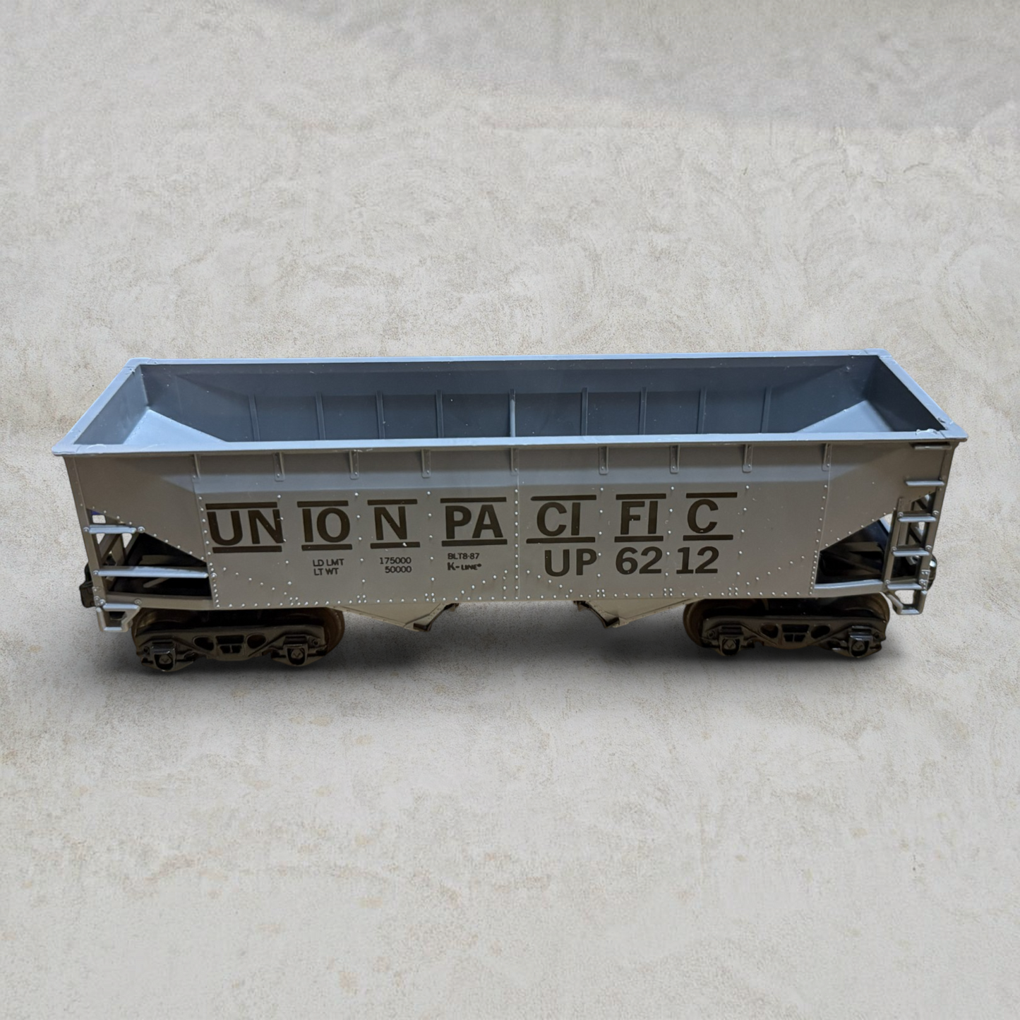 #1287 K-Line K-6212 Union Pacific Hopper Car – O/O27 Gauge Gray Covered Hopper w/ Original Box