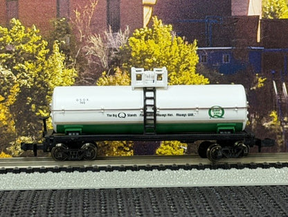 #1536 Bachmann 73487 N Scale Quaker State Tank Car OSOX 746 NOS