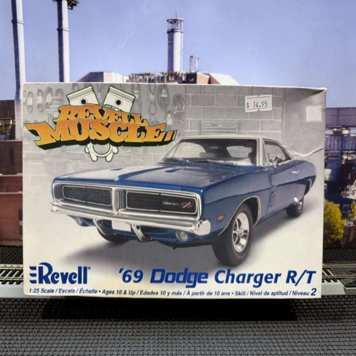 #1627 Revell 1969 Dodge Charger R/T – 1:25 Scale Model Kit