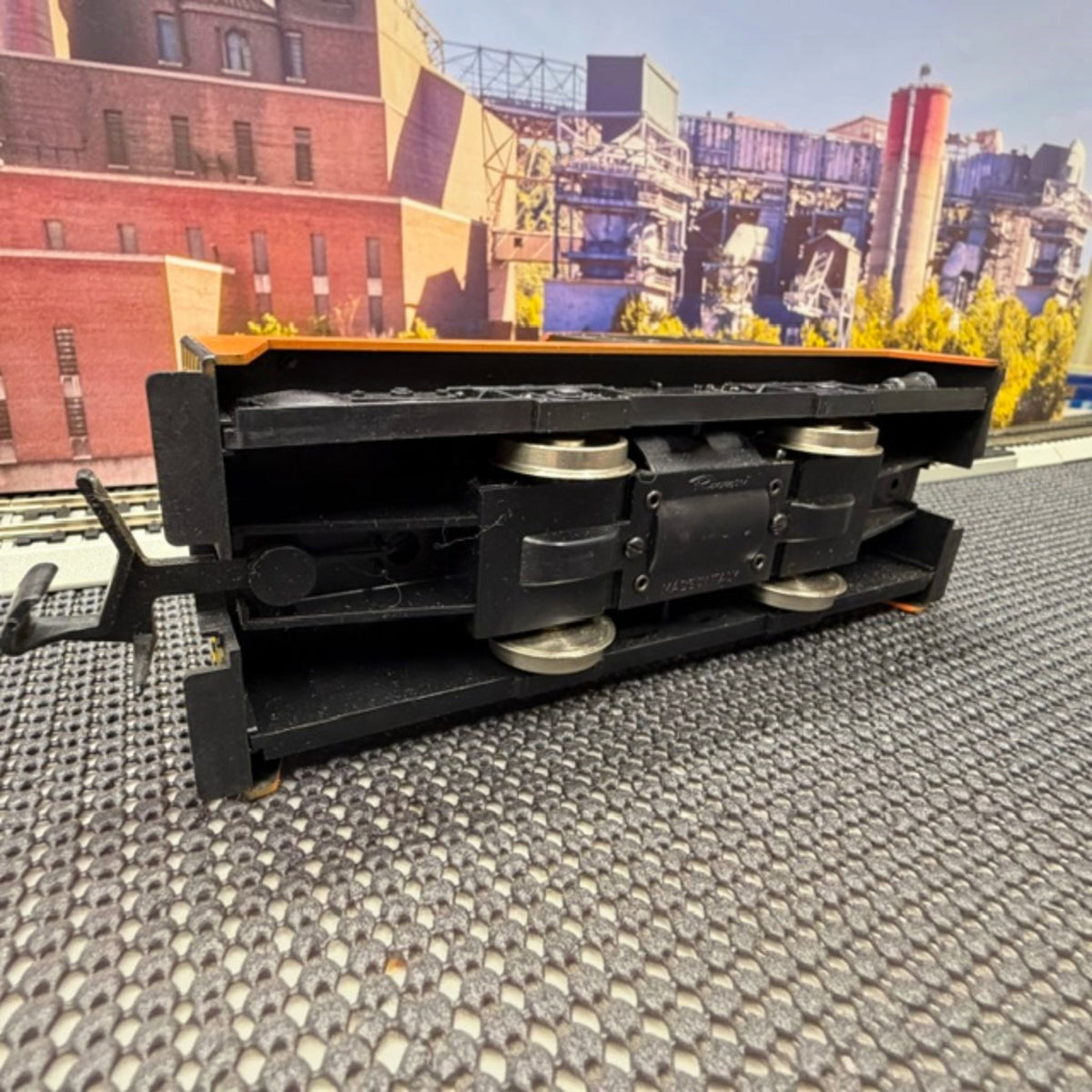 #1629 Vintage Rivarossi O Gauge Great Northern Diesel Switcher