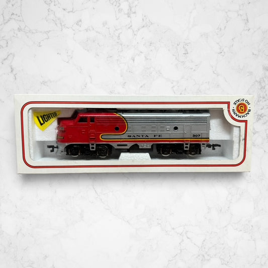#1428 Bachmann HO EMD F9 Santa Fe #307 Warbonnet Diesel 61502