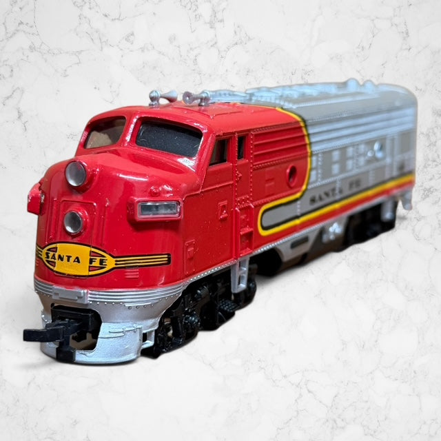 #1428 Bachmann HO EMD F9 Santa Fe #307 Warbonnet Diesel 61502