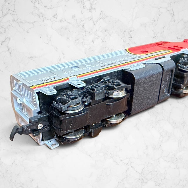 #1428 Bachmann HO EMD F9 Santa Fe #307 Warbonnet Diesel 61502