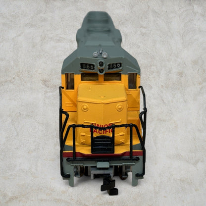 #1154 Bachmann HO Scale EMD GP40 Diesel Locomotive – Union Pacific #866 – Standard DC – Lighted