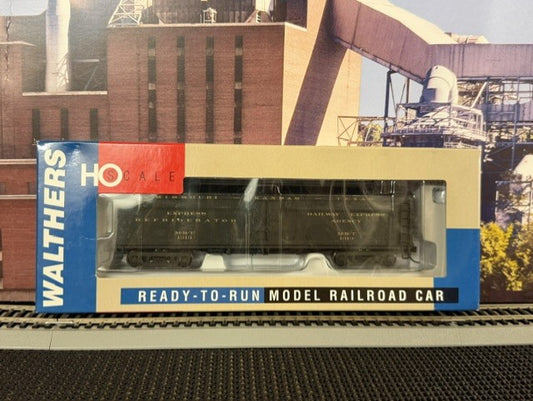 #1528 Walthers 932-5490 HO Scale GACX Wood Refrigerator Car – Missouri-Kansas-Texas MKT #1313 – Original Box