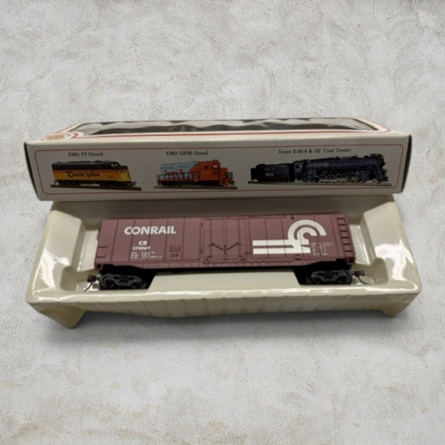 #1212 Bachmann HO Scale Conrail 50' Box Car – CR #171069 – Item #76036 – Brown – Ready-to-Run