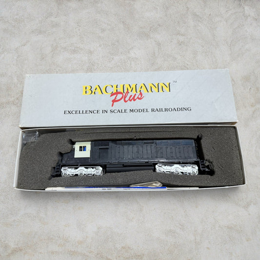 #1304 Bachmann Plus HO Scale EMD SD45 Diesel Locomotive – Santa Fe Blue/Yellow Warbonnet #5614 – Standard DC – Item #11613