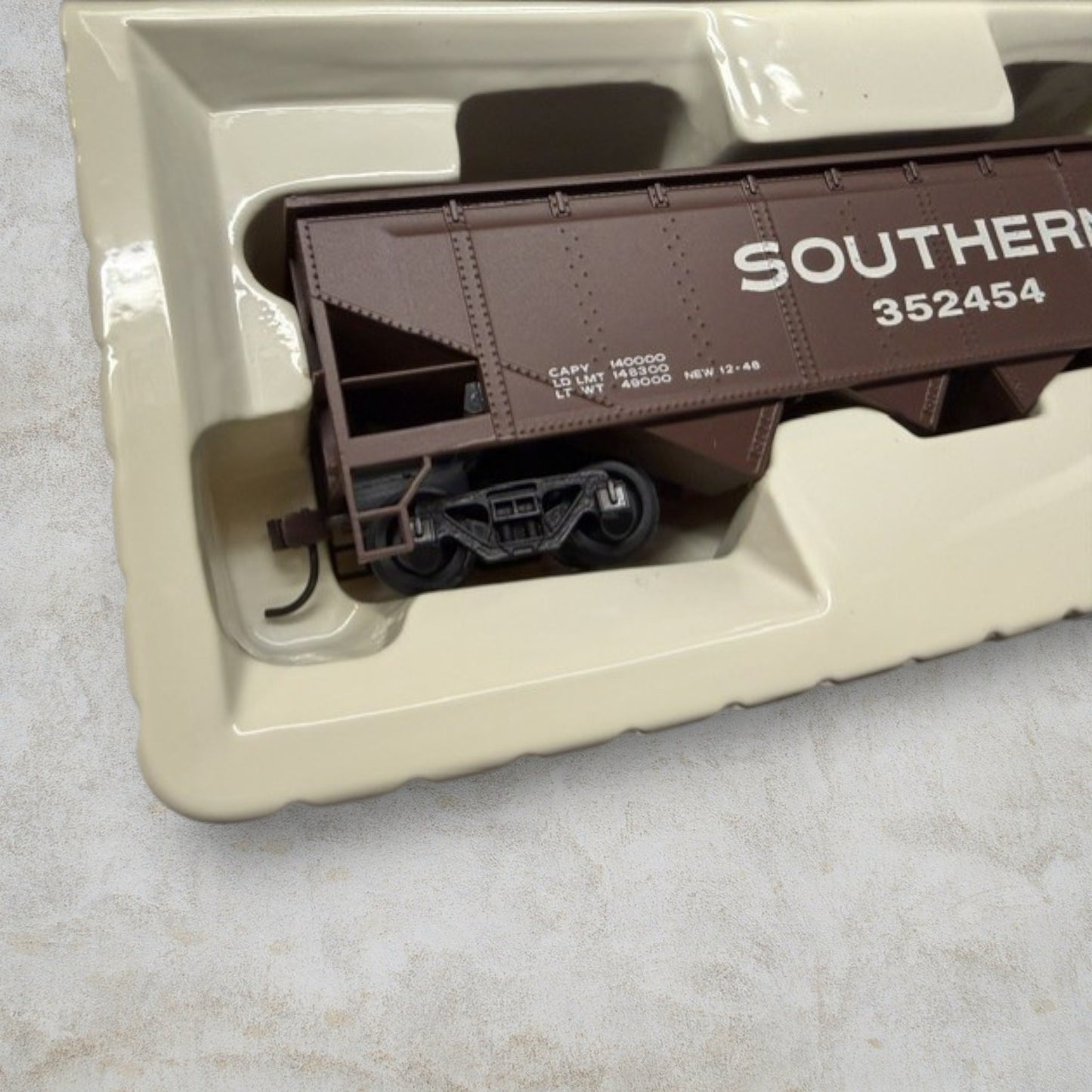 #1206 Bachmann HO Scale Southern Quad Hopper – Southern Railway #352454 – Item #74036 – Ready-to-Run with Original Box