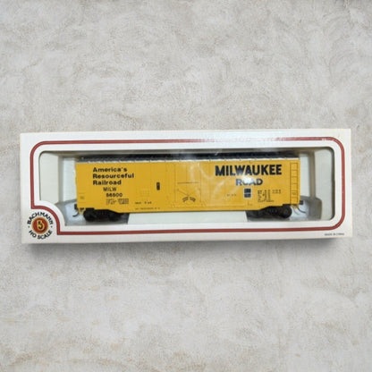 #1214 Bachmann HO Scale Milwaukee Road 51' Box Car – MILW #56500 – Item #76036 – Ready-to-Run with Original Box