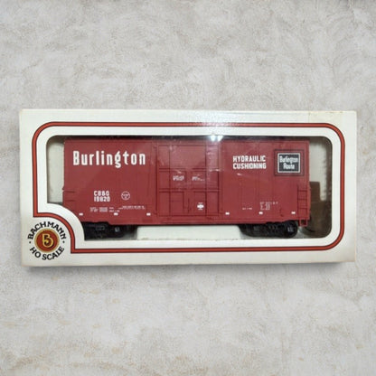 #1210 Bachmann HO Scale Burlington Route 40' Hi-Cube Box Car – CB&Q #19820 – Item #76036 – Ready-to-Run with Original Box
