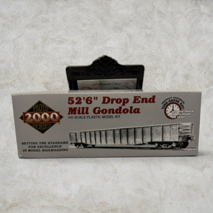 #1119 Proto 2000 HO Scale CB&Q 52'6" Drop End Mill Gondola Kit #23741 – Burlington #82106