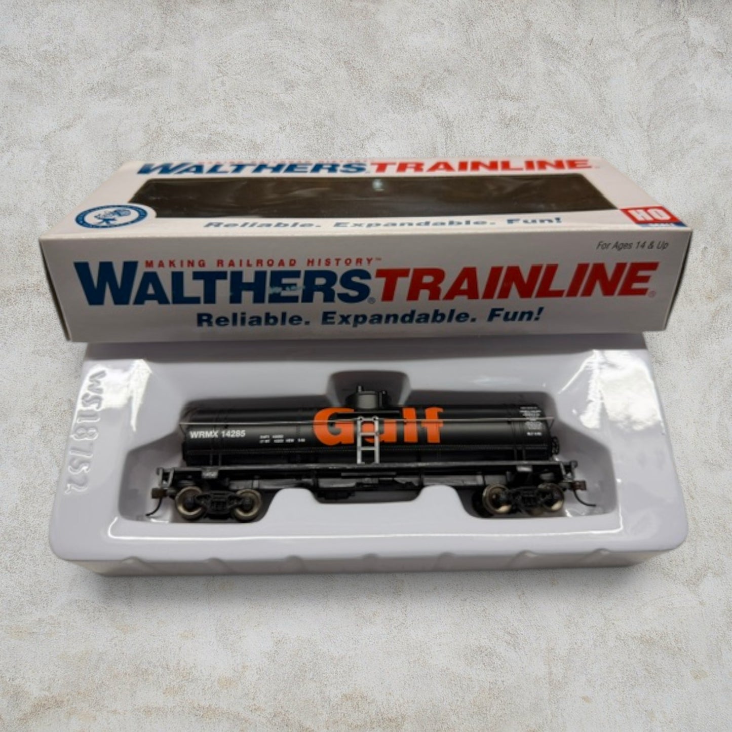 #1129 Walthers Trainline HO Scale Gulf 40' Tank Car #931-1612 – WRMX #14285 – Ready-to-Run